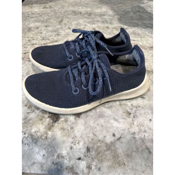 Allbirds Navy Tree Runner Women’s 6 - Picture 2 of 9